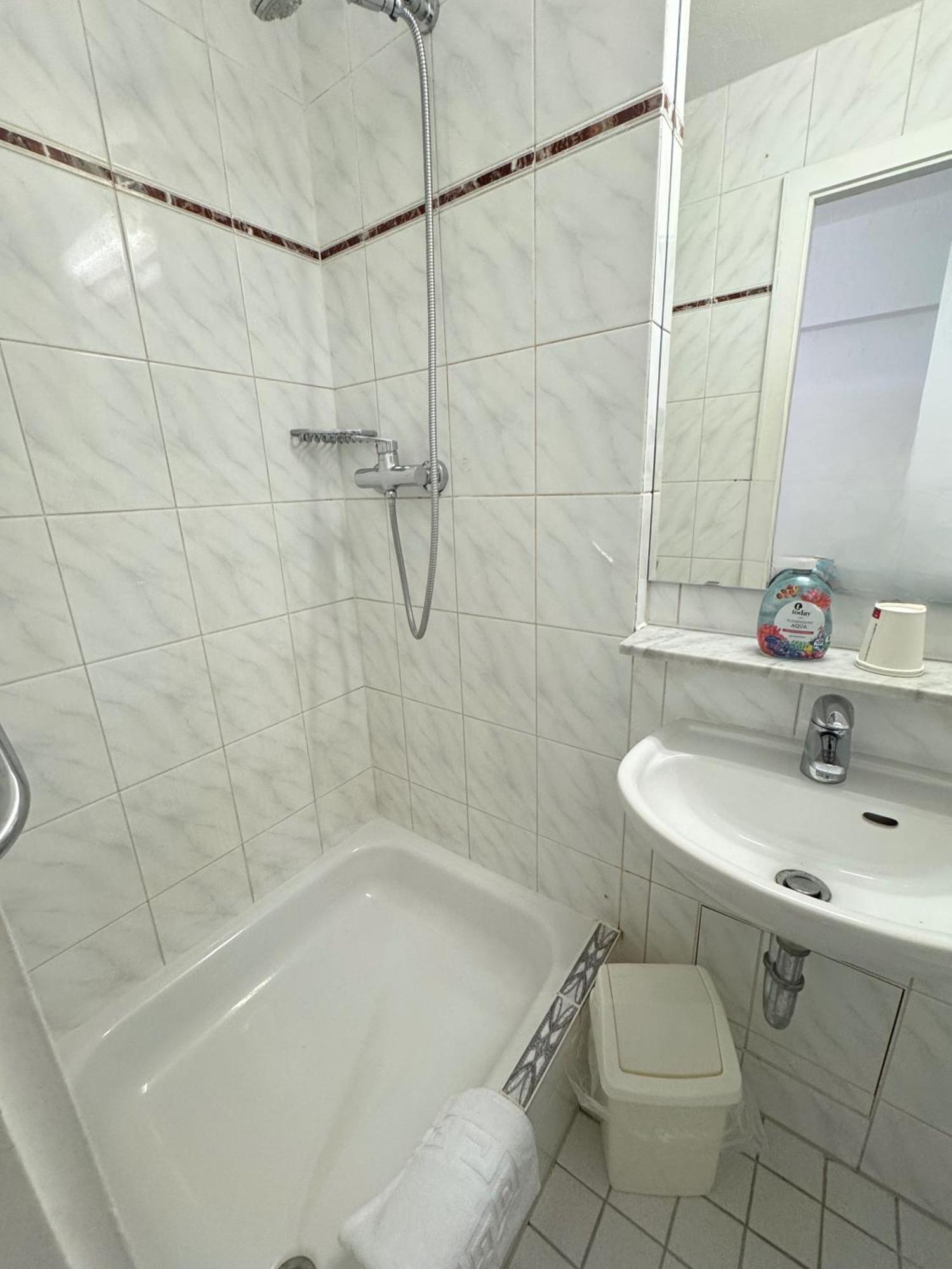 Hostel Heinzelmaennchen Κολωνία Εξωτερικό φωτογραφία